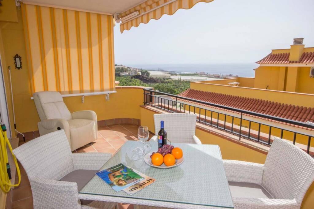 Casa Tres Vistas Luxury Apartment With Stunning Views To The Ocean بويرتو دي سانتياغو المظهر الخارجي الصورة