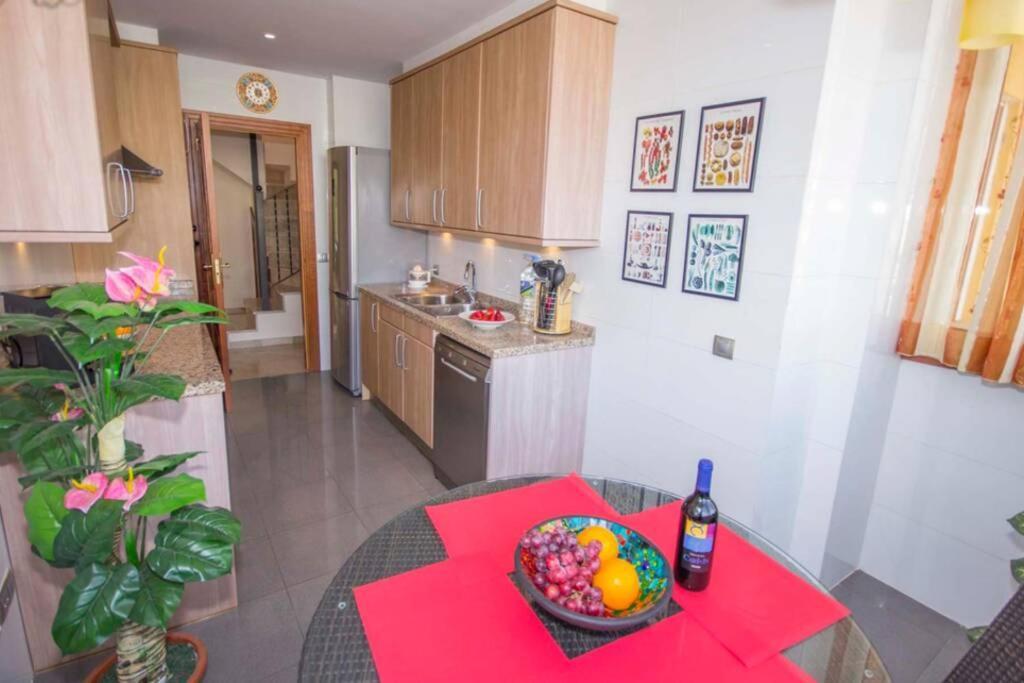 Casa Tres Vistas Luxury Apartment With Stunning Views To The Ocean بويرتو دي سانتياغو المظهر الخارجي الصورة