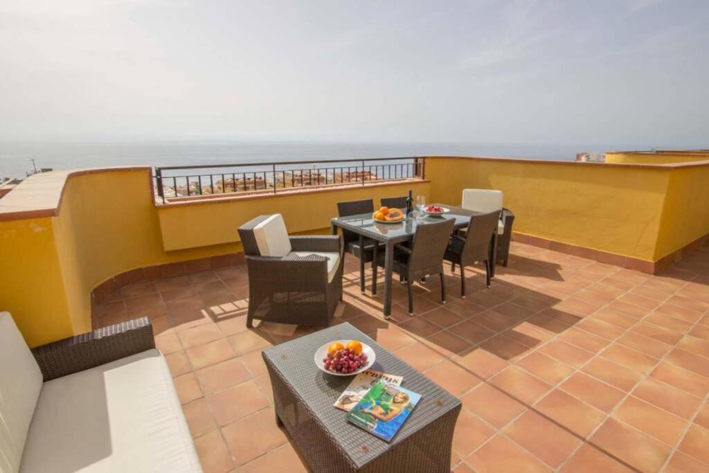 Casa Tres Vistas Luxury Apartment With Stunning Views To The Ocean بويرتو دي سانتياغو المظهر الخارجي الصورة